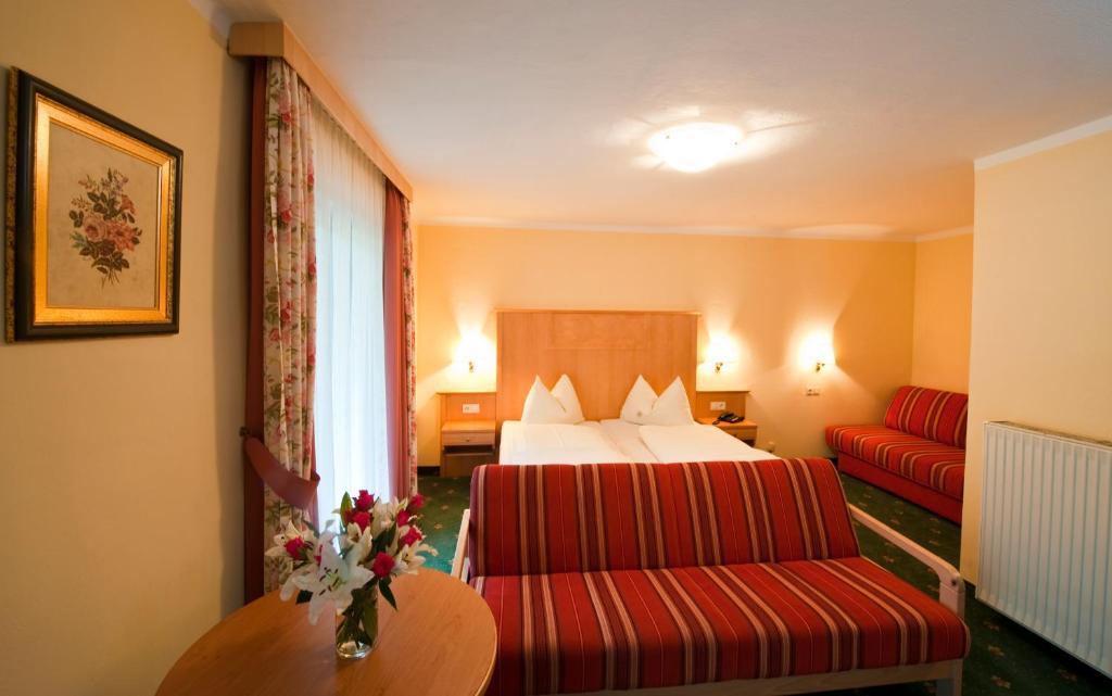 Hotel Hammerwirt - Forellenhof ウンタータウエルン 部屋 写真